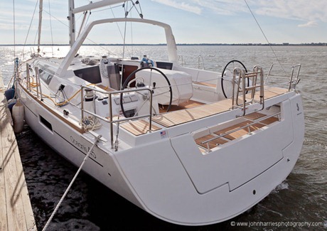 View from stern of Beneteau Oceanis 45 sailboat JHH5II-14032