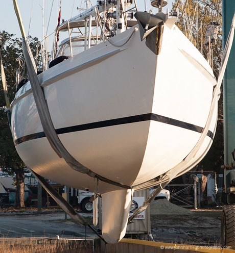 Sailboat Morgan's Cloud in the travel lift slings JHH5-14839