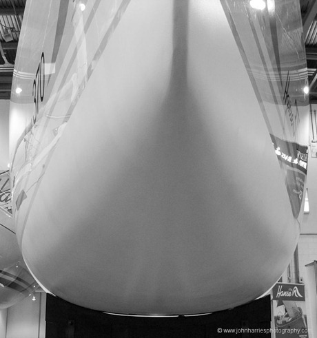 Underside of shallow-bilged sailboat bow JHHG9_100212