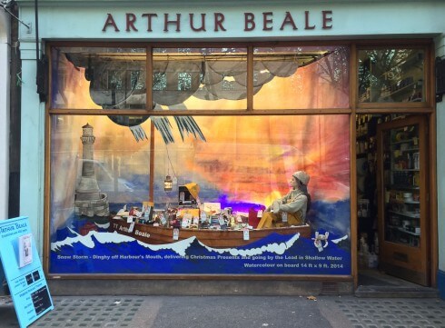 Shop Window Display 141120-2