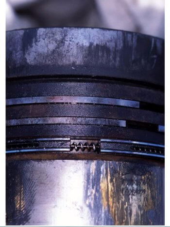 Damage from chronic under-loading. Photo © Steve D' Antonio, all rights are reserved.